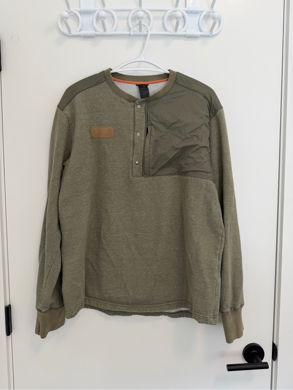 Fox Men's Olive Green Long-Sleeve Henley Pullover